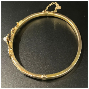 Antique Bangle, from Birmingham 1892, 15K gold with seed pearls