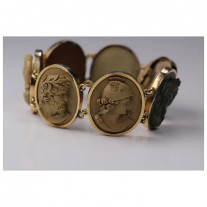 Antique Victorian Lava Cameo Bracelet 14 Karat Gold with Greek/Roman Gods