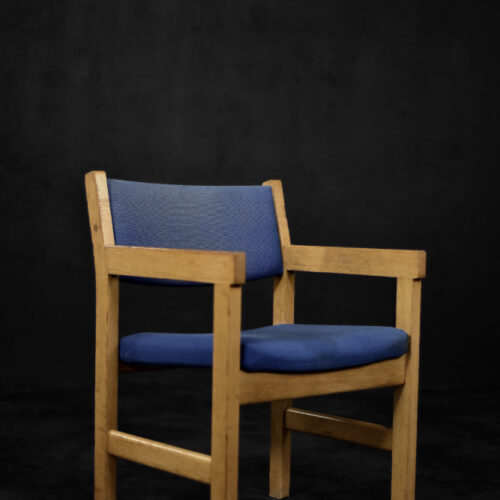 Vintage Mid-Century Modern Danish Oak & Blue Fabric Chair by Hans J. Wegner for Getama, 1960s