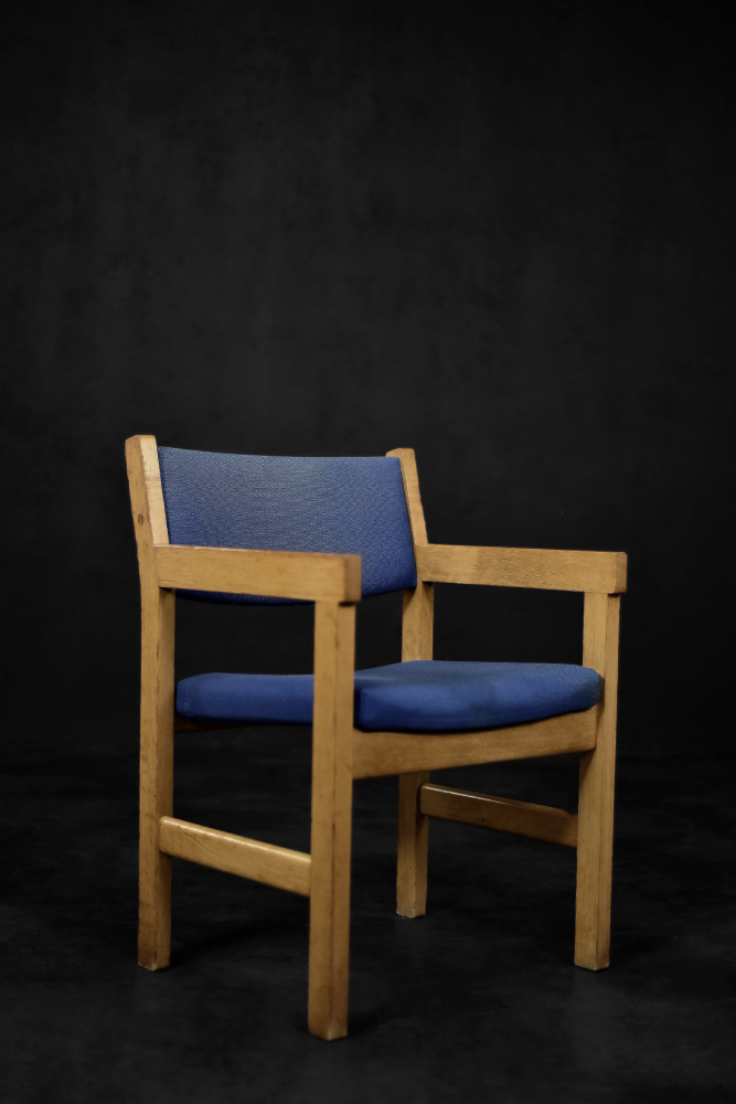 Vintage Mid-Century Modern Danish Oak & Blue Fabric Chair by Hans J. Wegner for Getama, 1960s