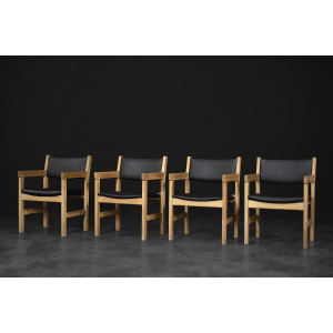 Vintage Mid-Century Danish Modern Oak Chairs by Hans J. Wegner for Getama, 1960s, Set of 4