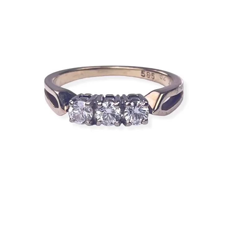Vintage diamond ring