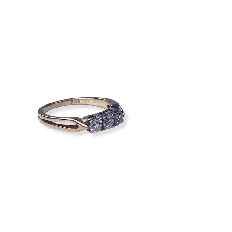 Vintage diamond ring