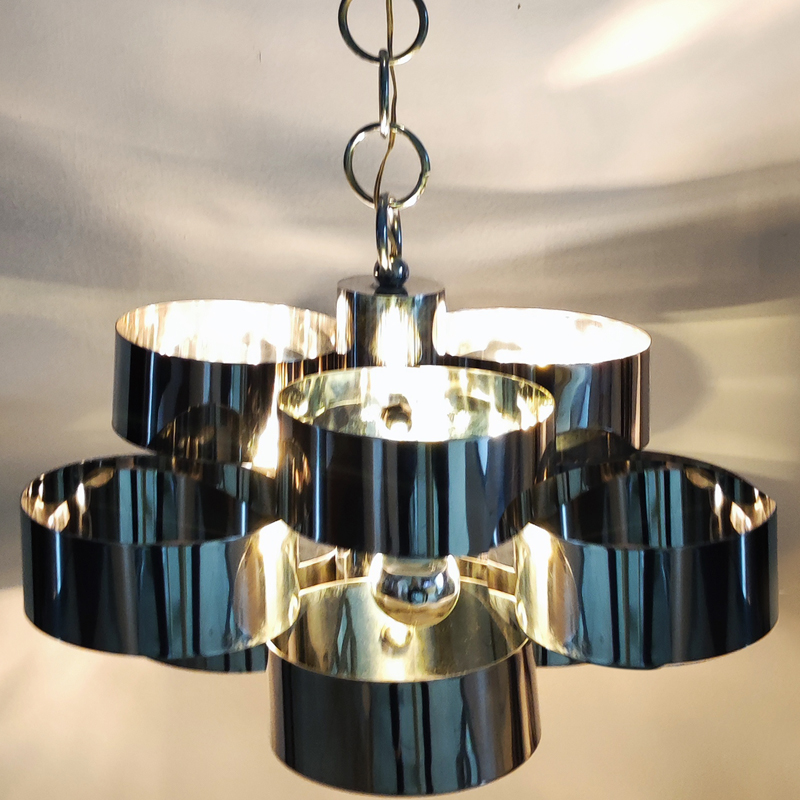 1960s Gorgeous Space Age Pendant Lamp by Max Sauze for Sciolari. Made in Italy