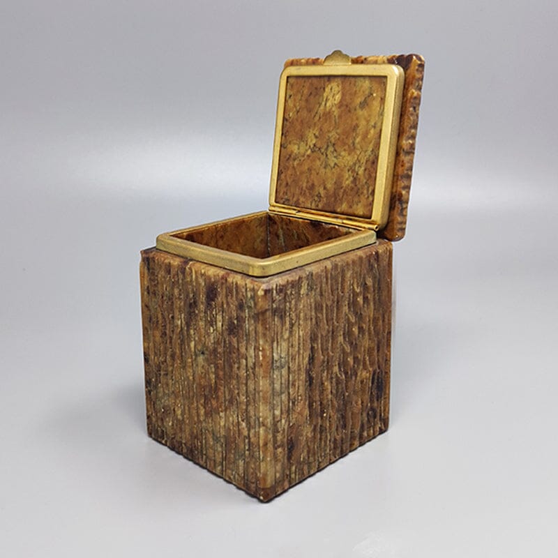 1960s Beautiful Brown Alabaster Box. Handmade. Made in Italy