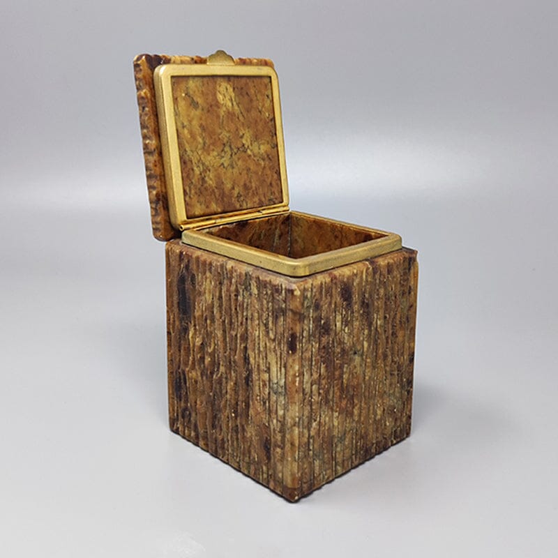 1960s Beautiful Brown Alabaster Box. Handmade. Made in Italy