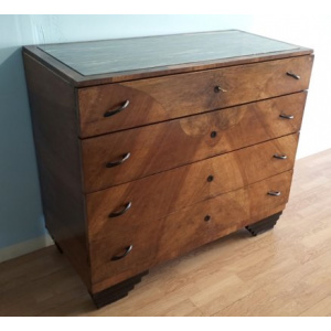 Art Deco chest of drawers in walnut, Italy
