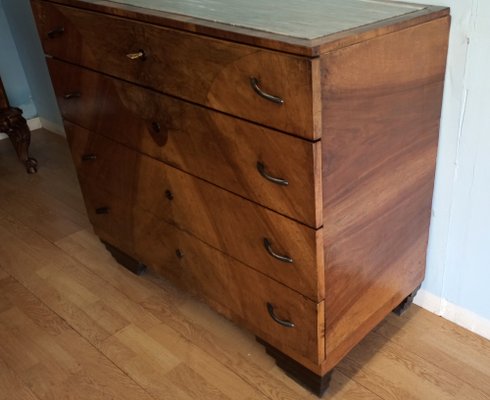 Art Deco chest of drawers in walnut, Italy