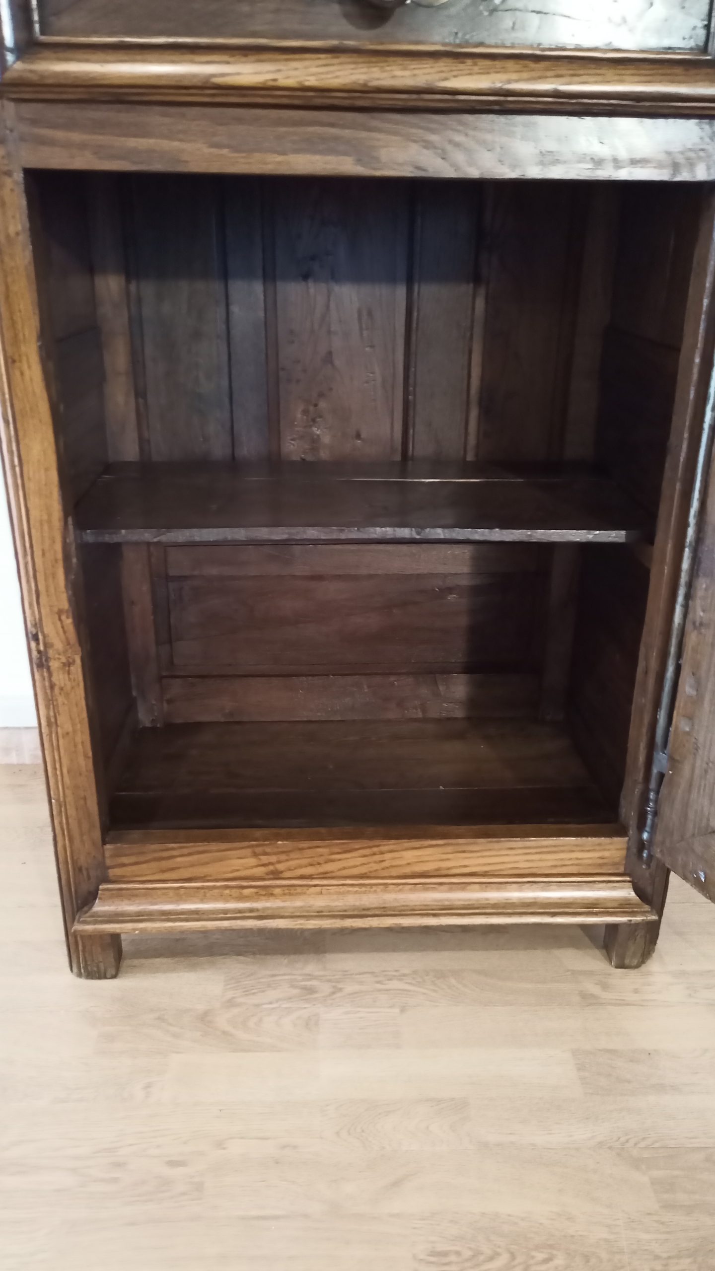 Low sideboard 1700