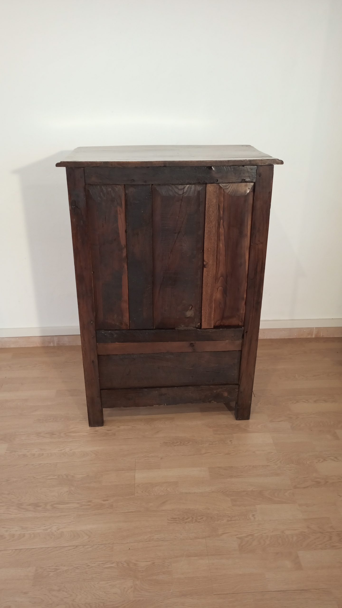 Low sideboard 1700