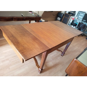 Liberty antique extendable dining table in cherry, Italy, 1920s
