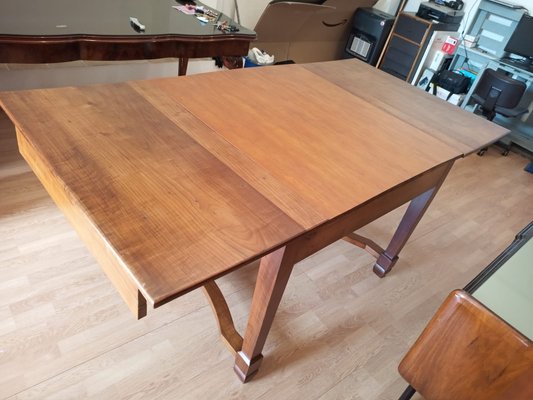 Liberty antique extendable dining table in cherry, Italy, 1920s