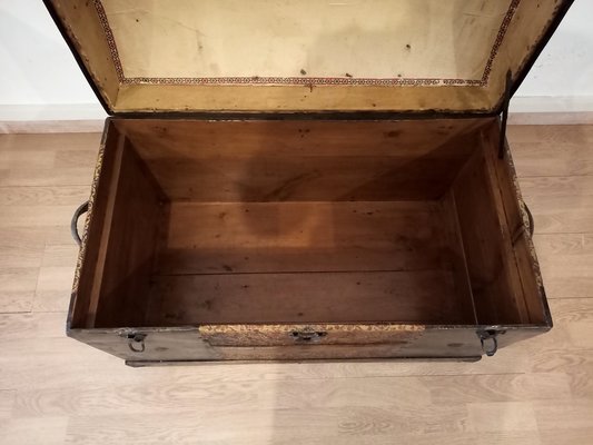 Travel trunk from early twentieth century, 1910s