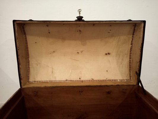 Travel trunk from early twentieth century, 1910s