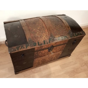 Travel trunk from early twentieth century, 1910s