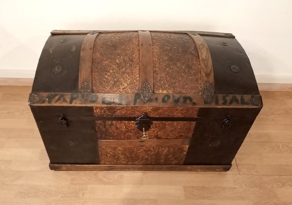 Travel trunk from early twentieth century, 1910s