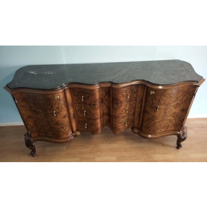 Vintage sideboard in walnut