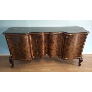 Vintage sideboard in walnut