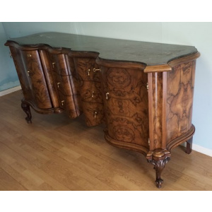 Vintage sideboard in walnut