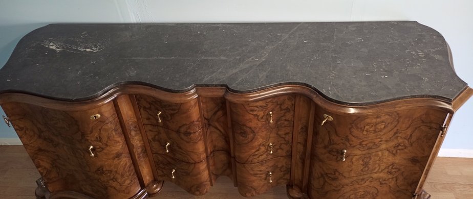 Vintage sideboard in walnut