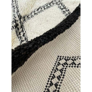 Beni Ouarain Moroccan Wool Rug