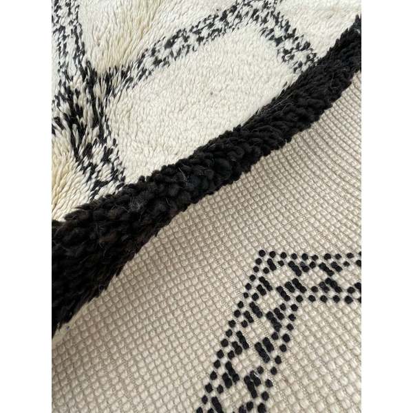 Beni Ouarain Moroccan Wool Rug