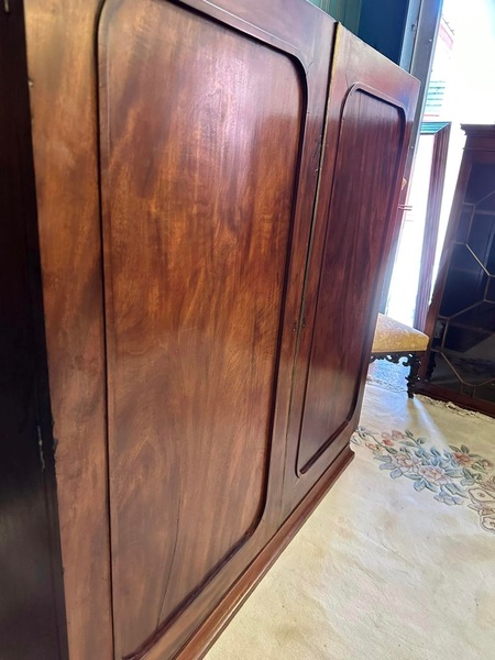 Victorian Mahogany Cabinet