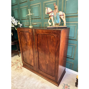Victorian Mahogany Cabinet