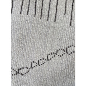 White Beni Ouarain Handknotted Berber Rug