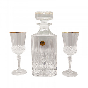 1970s Gorgeous Crystal Decanter with 2 Crystal Glasses by RCR. Made in Italy