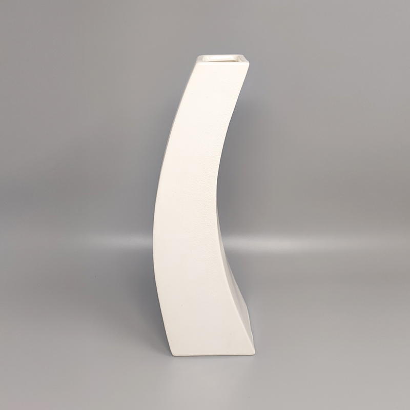1970s Gorgeous White Space Age Vase in Ceramic by Franco Pozzi. Made in Italy