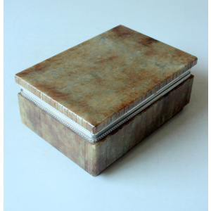 Hand carved italian onyx/alabaster cigarette box, vintage from the 1960s