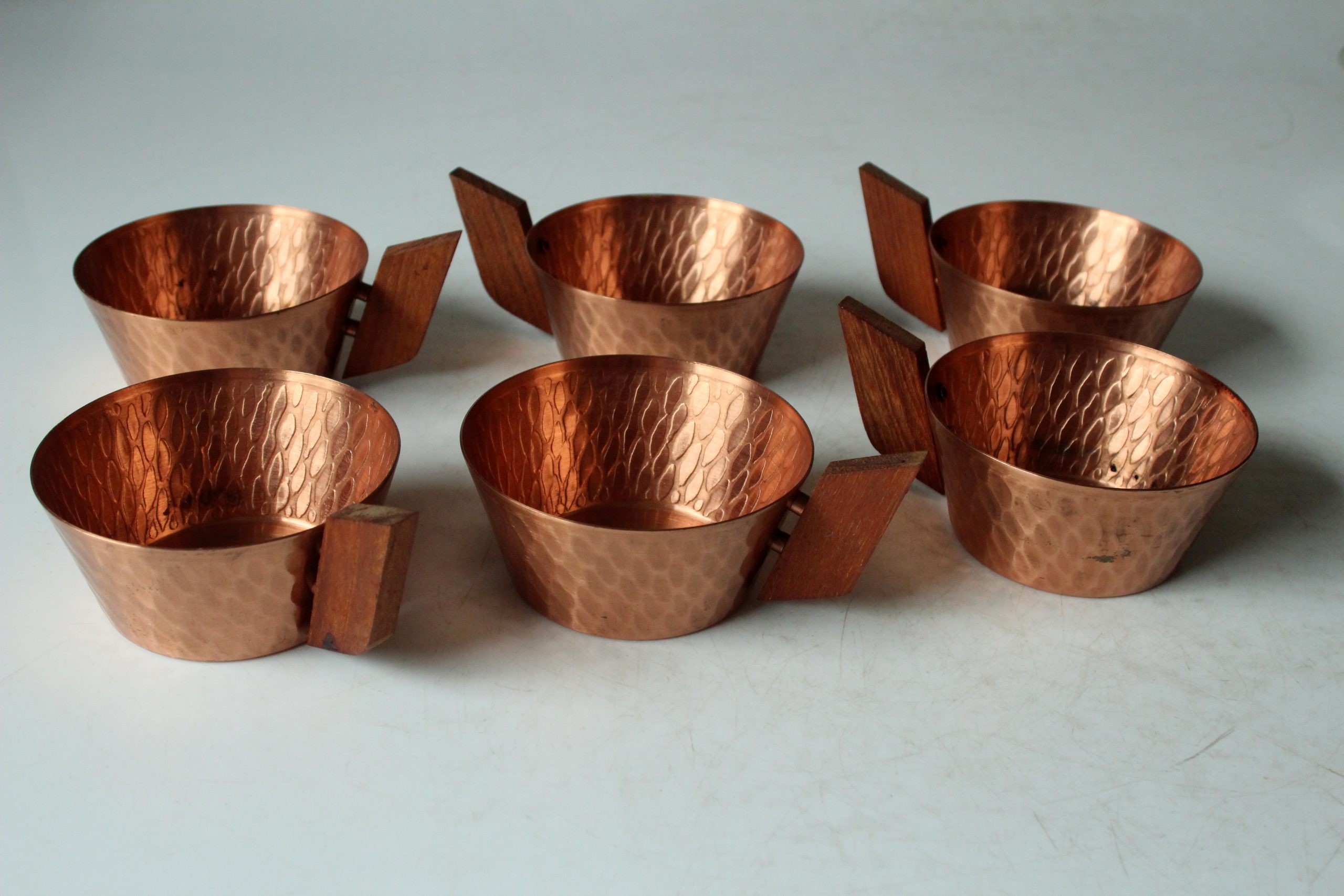 1950s - 6 glass tea cups in a copper stand with wooden handle - all on a wooden tray