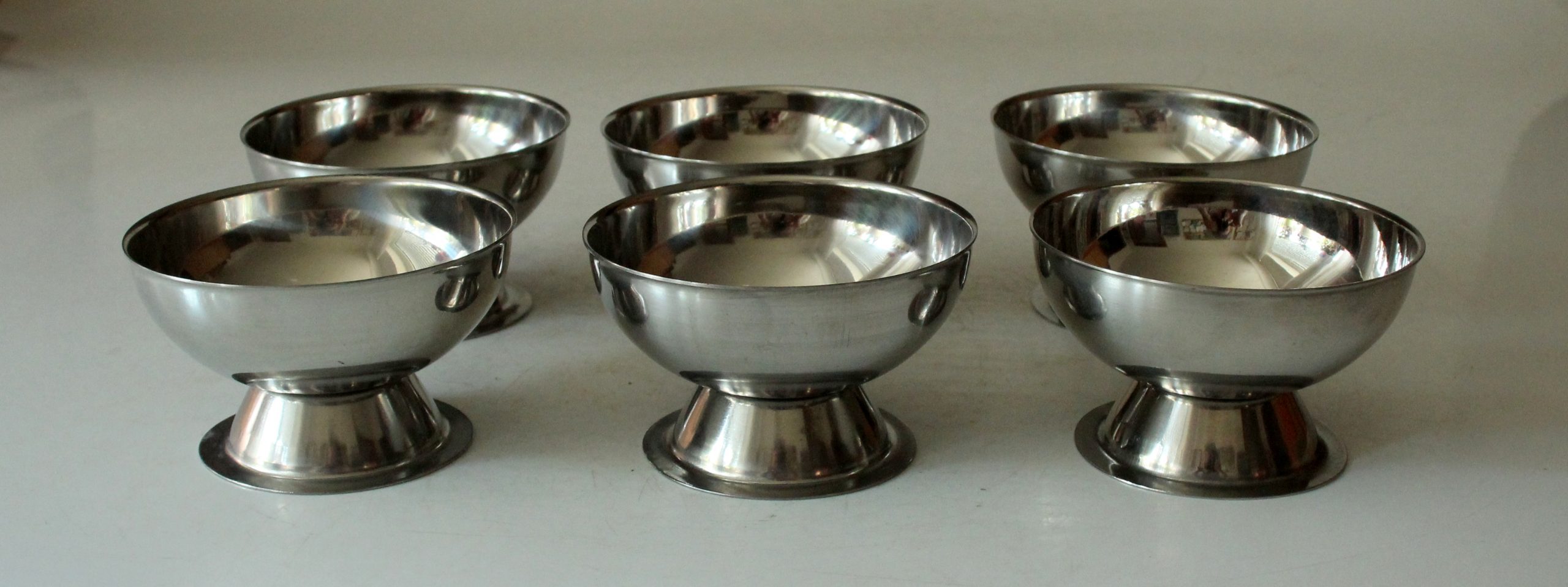 6 stainless steel ice cream sundae cups-vintage from the 80s