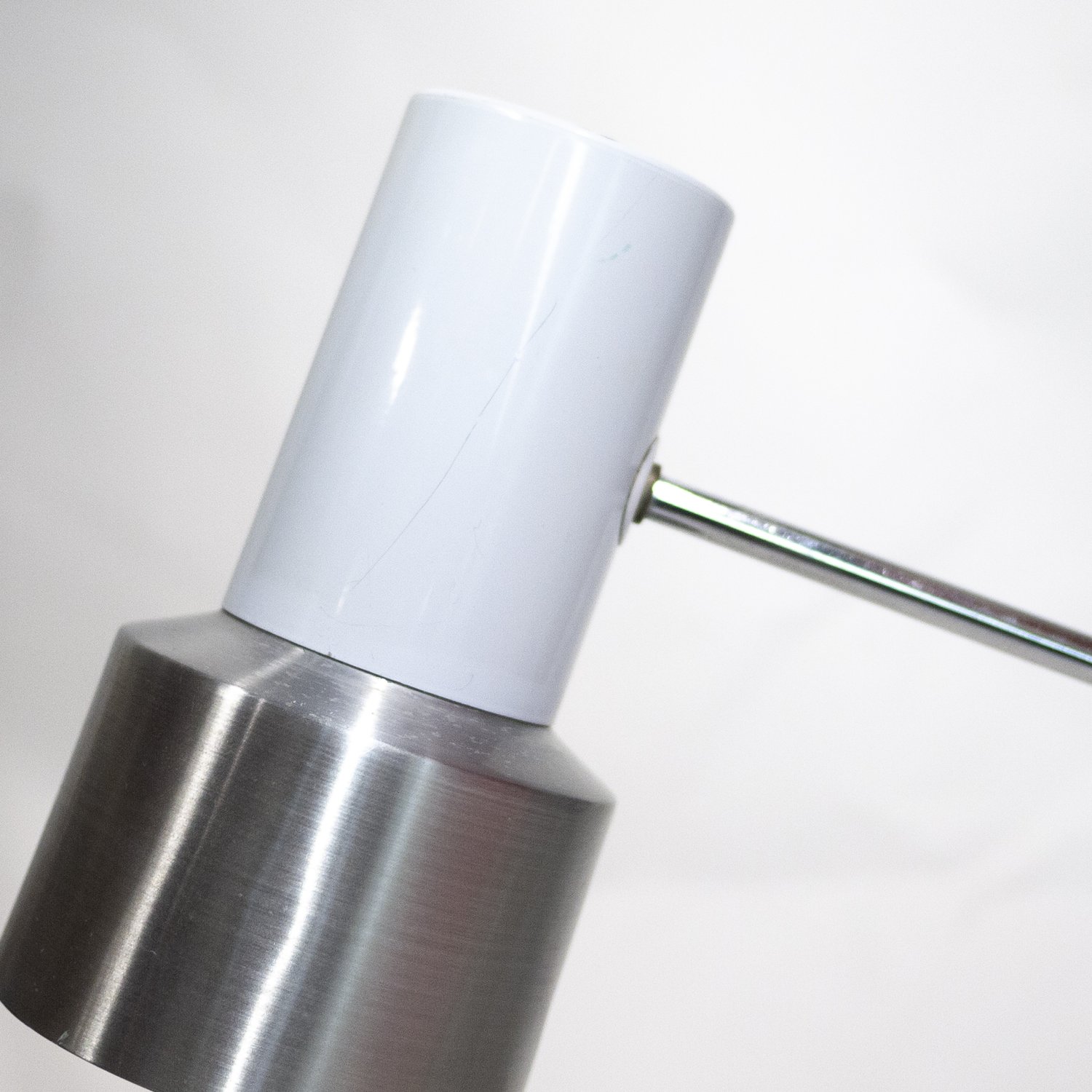 1960s Vintage Italian White Aluminium Desk Lamp by Prova