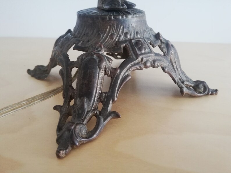 Antique French Art Nouveau bronze cupid statue table lamp