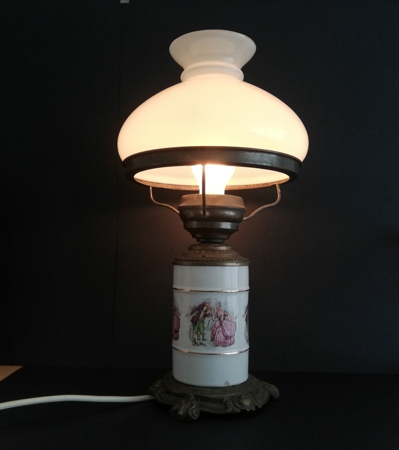 Large Gone with the wind Hurricane ceramic bedside table lamp