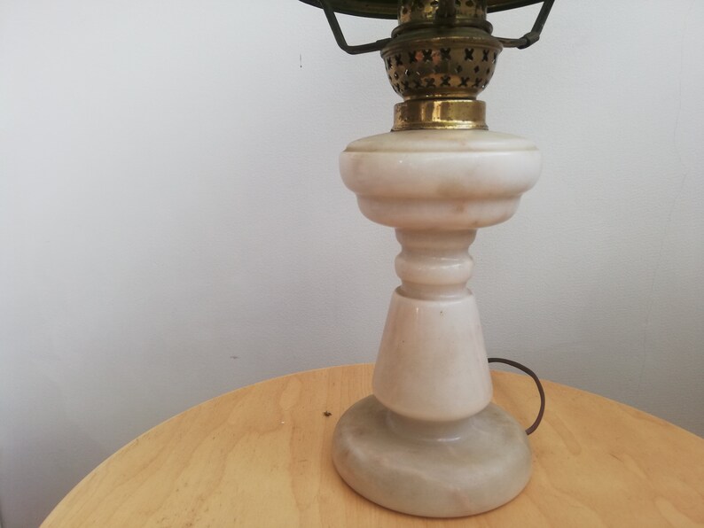 Vintage Hurricane library lamp in marble and green oplaine glass