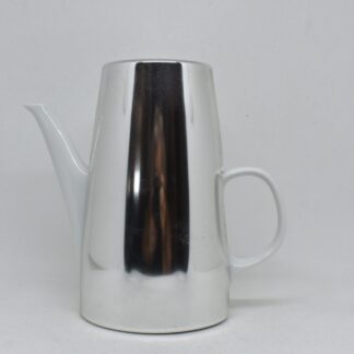 Melita insulated ceramic teapot, Vintage coffee jug cozy, Midcentuary het holding pot, White kettle for tea, Pitcher cover