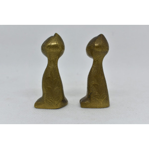 Brass Cat Figurines set of 2, Midcentury Indian small cat statues