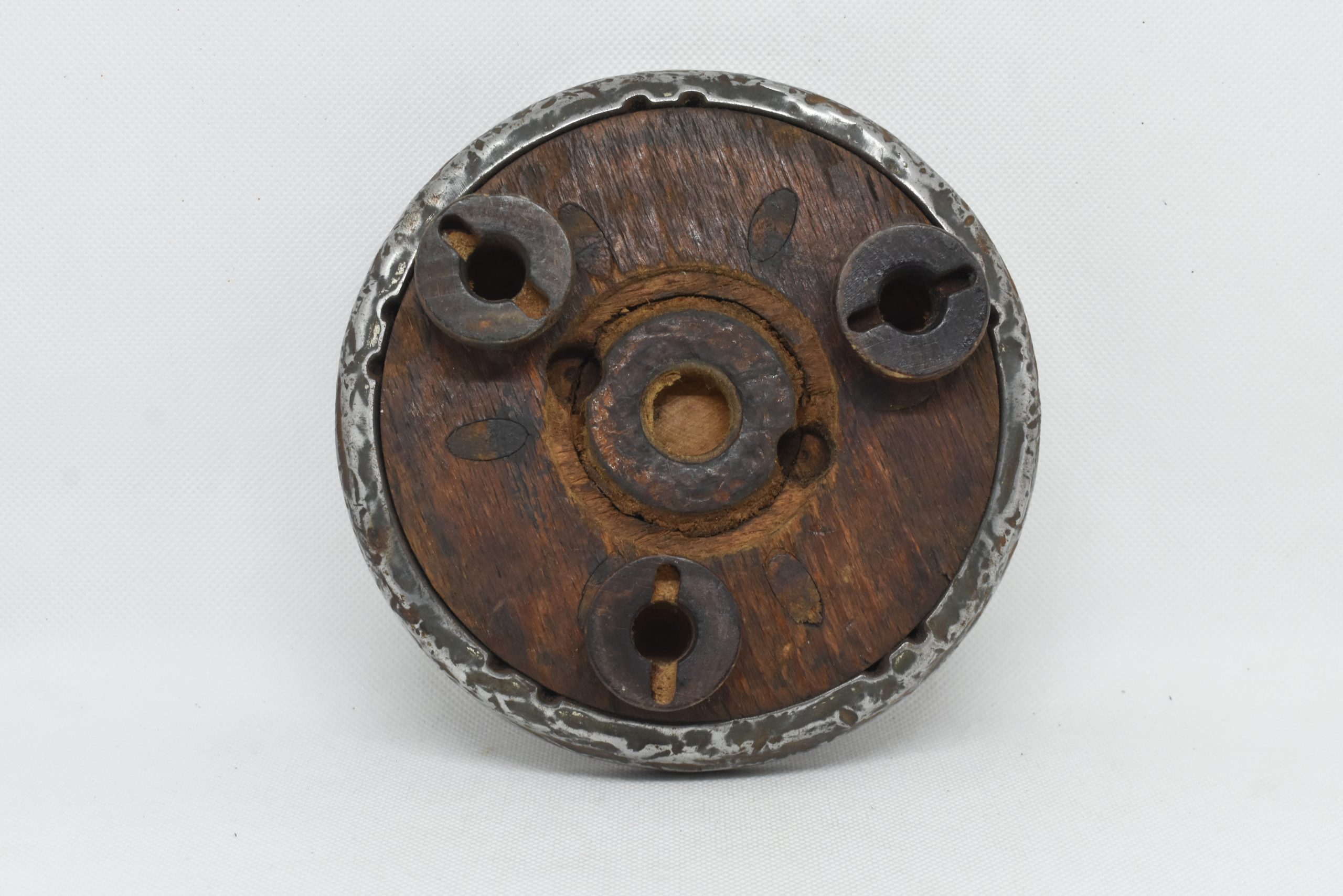 Wood and metal wine bottle coaster circa 1920, Tabletop plate, Bottle serving tray, Round footed coaster mat.