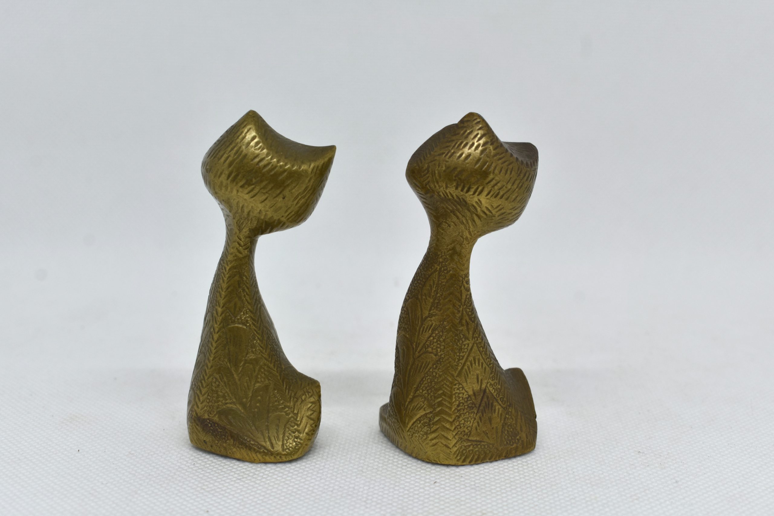 Brass Cat Figurines set of 2, Midcentury Indian small cat statues