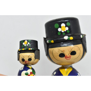 KAWAII KOKESHI DOLL dad and son from the 60s', Korean hand painted bobble head peg dolls, Wooden people figurines, Folk art coffee table decor