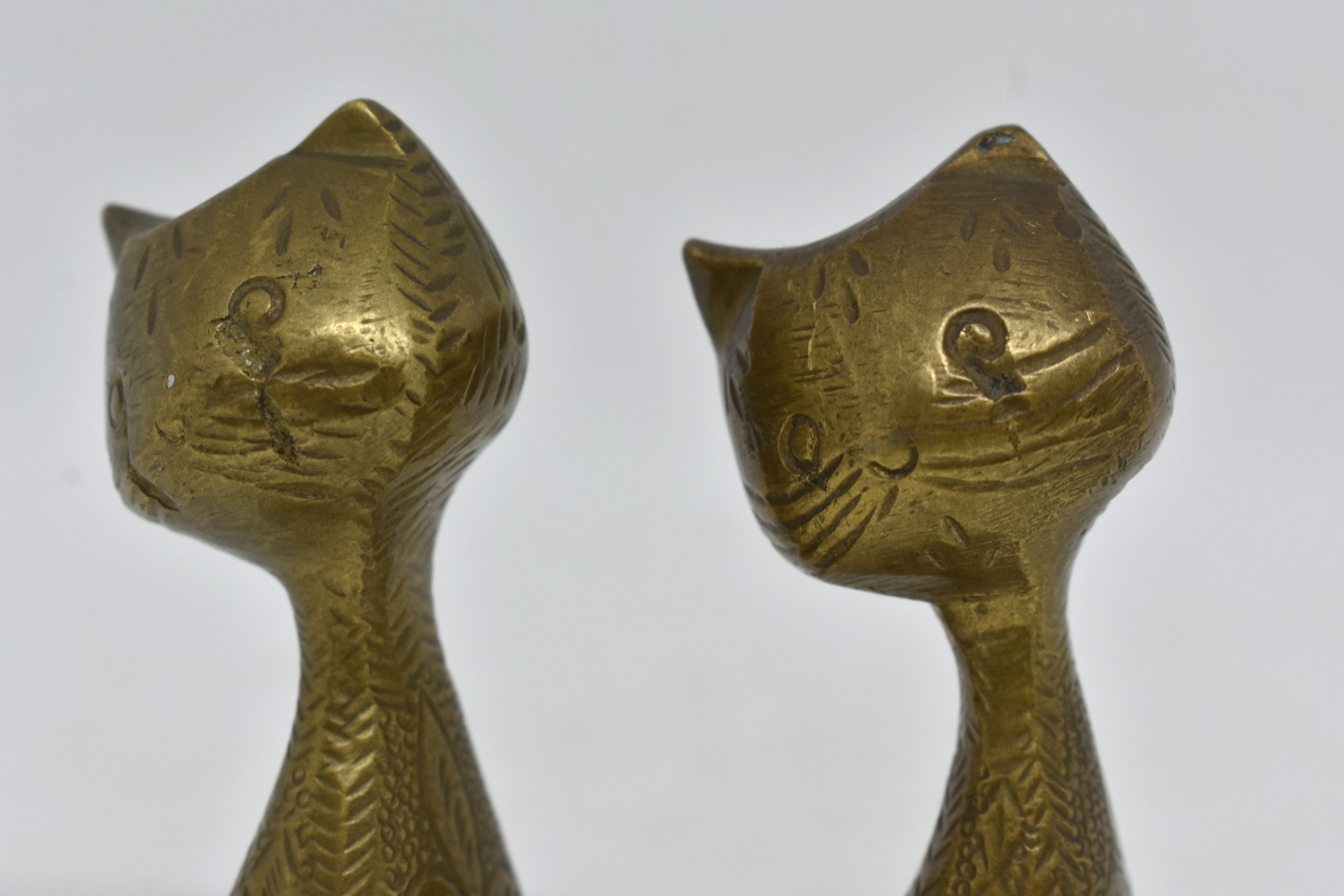 Brass Cat Figurines set of 2, Midcentury Indian small cat statues