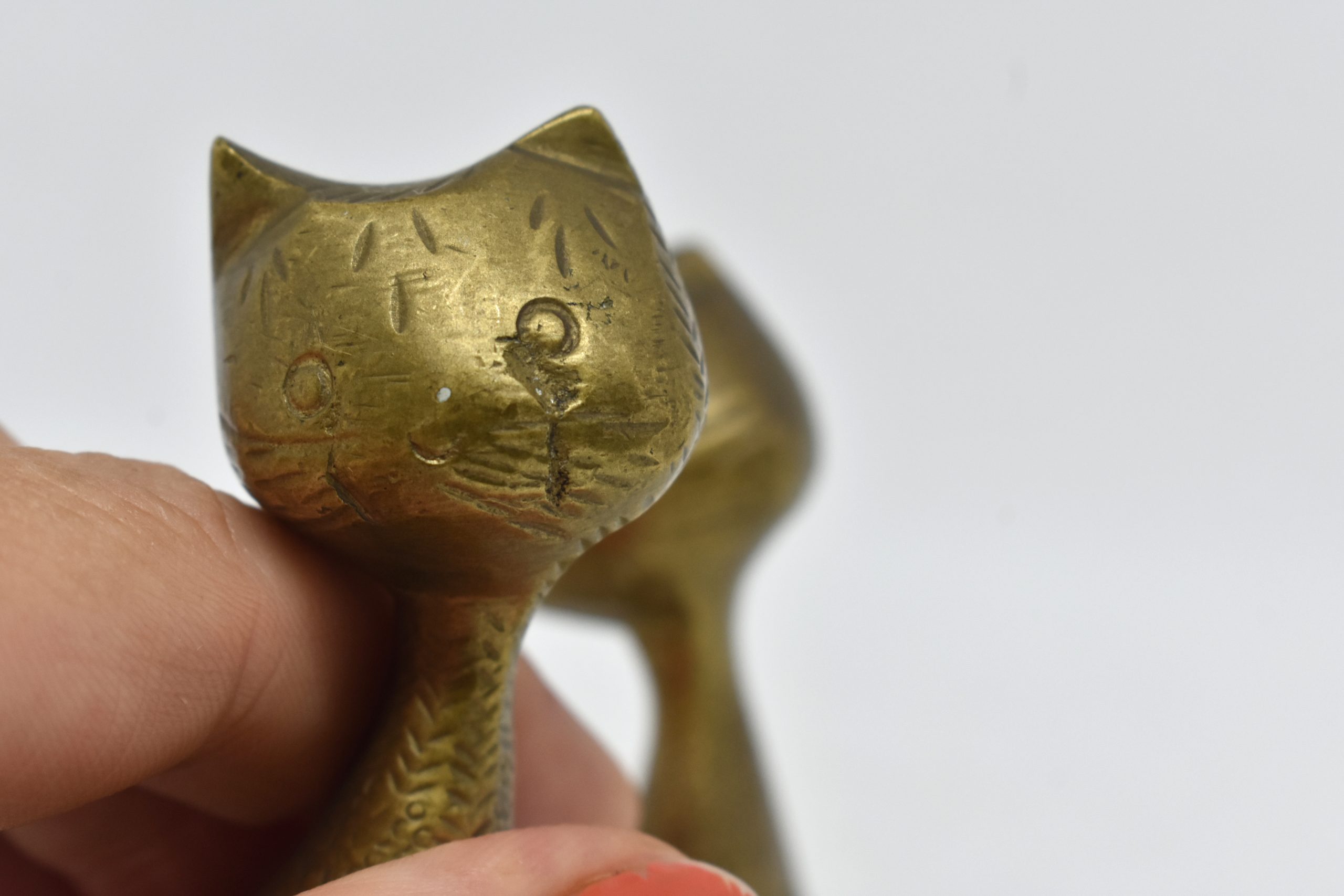Brass Cat Figurines set of 2, Midcentury Indian small cat statues