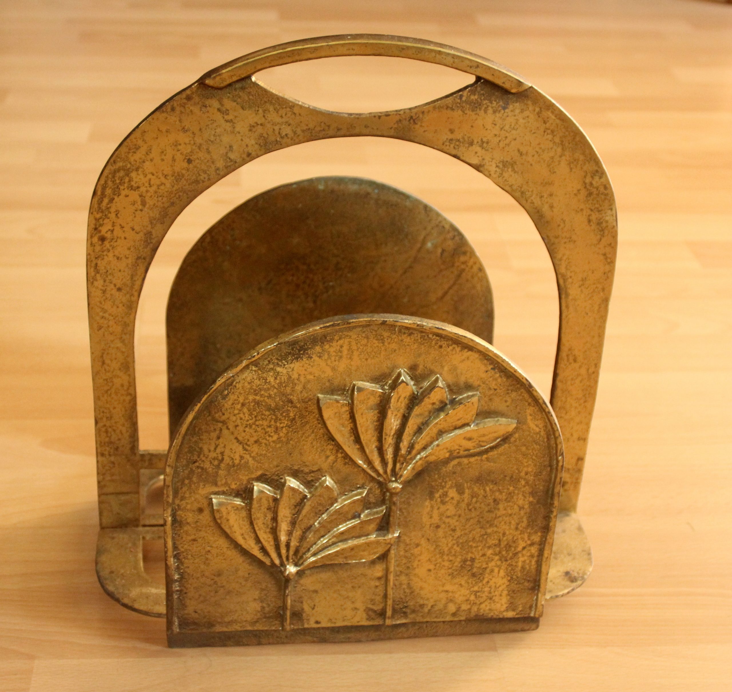 Brutalist Art heavy weight brass magazine rack with floral motifs, vintage from the 1970s