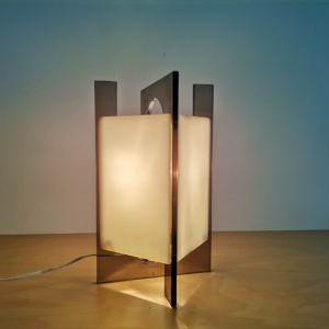 Dutch vintage Acrylic accent table lamp modernist 60s mid century modern