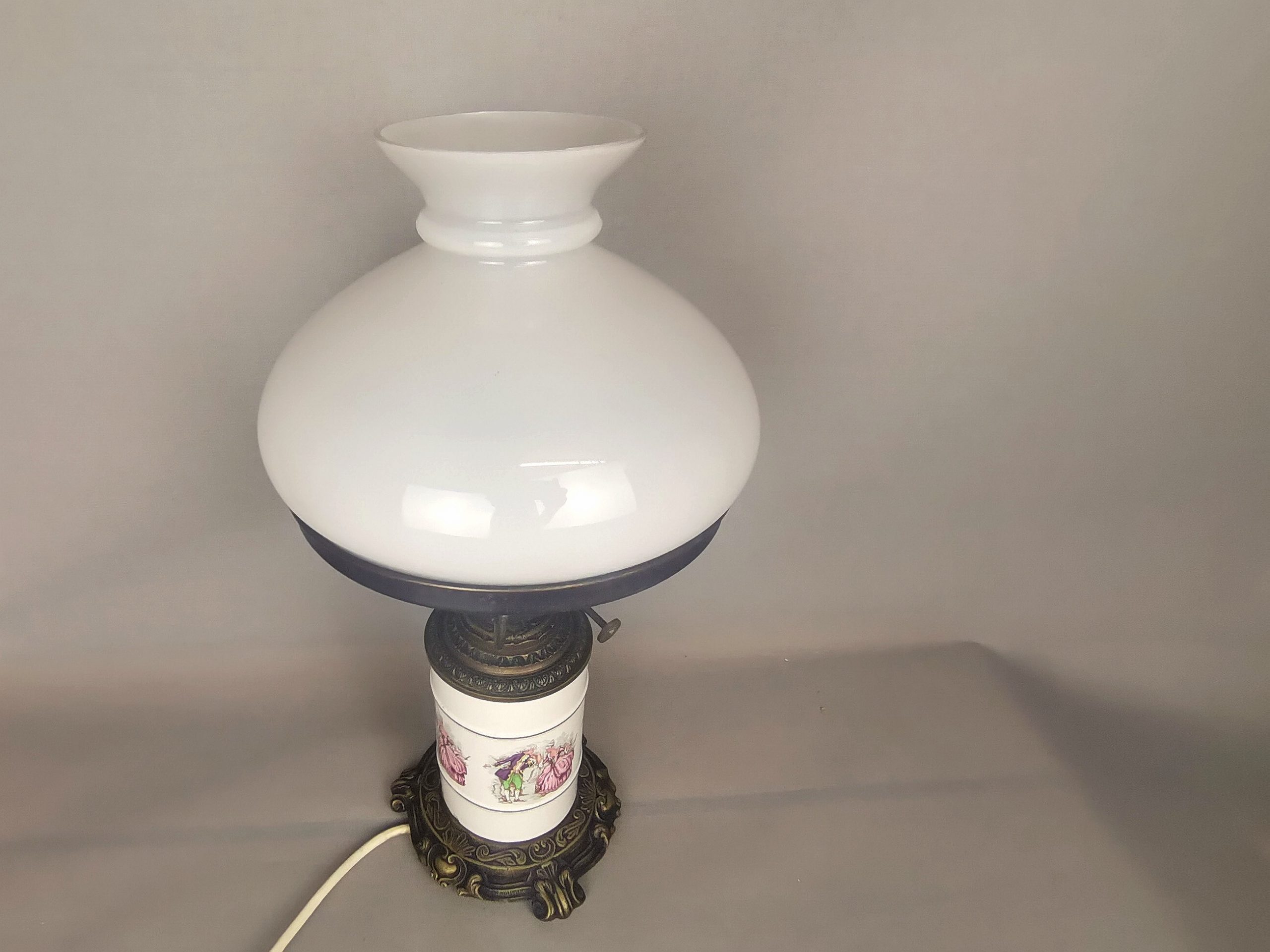 Large Gone with the wind Hurricane ceramic bedside table lamp