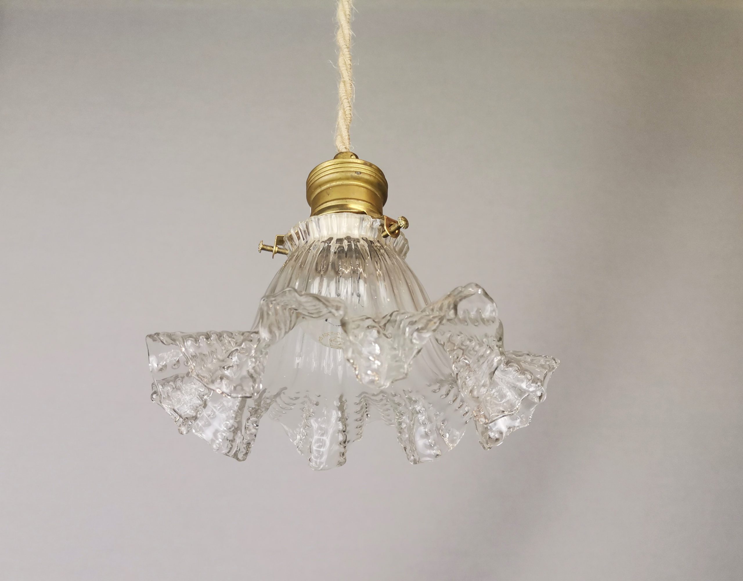 Small Scandinavian farmhouse style crystal flower glass hanging lamp
