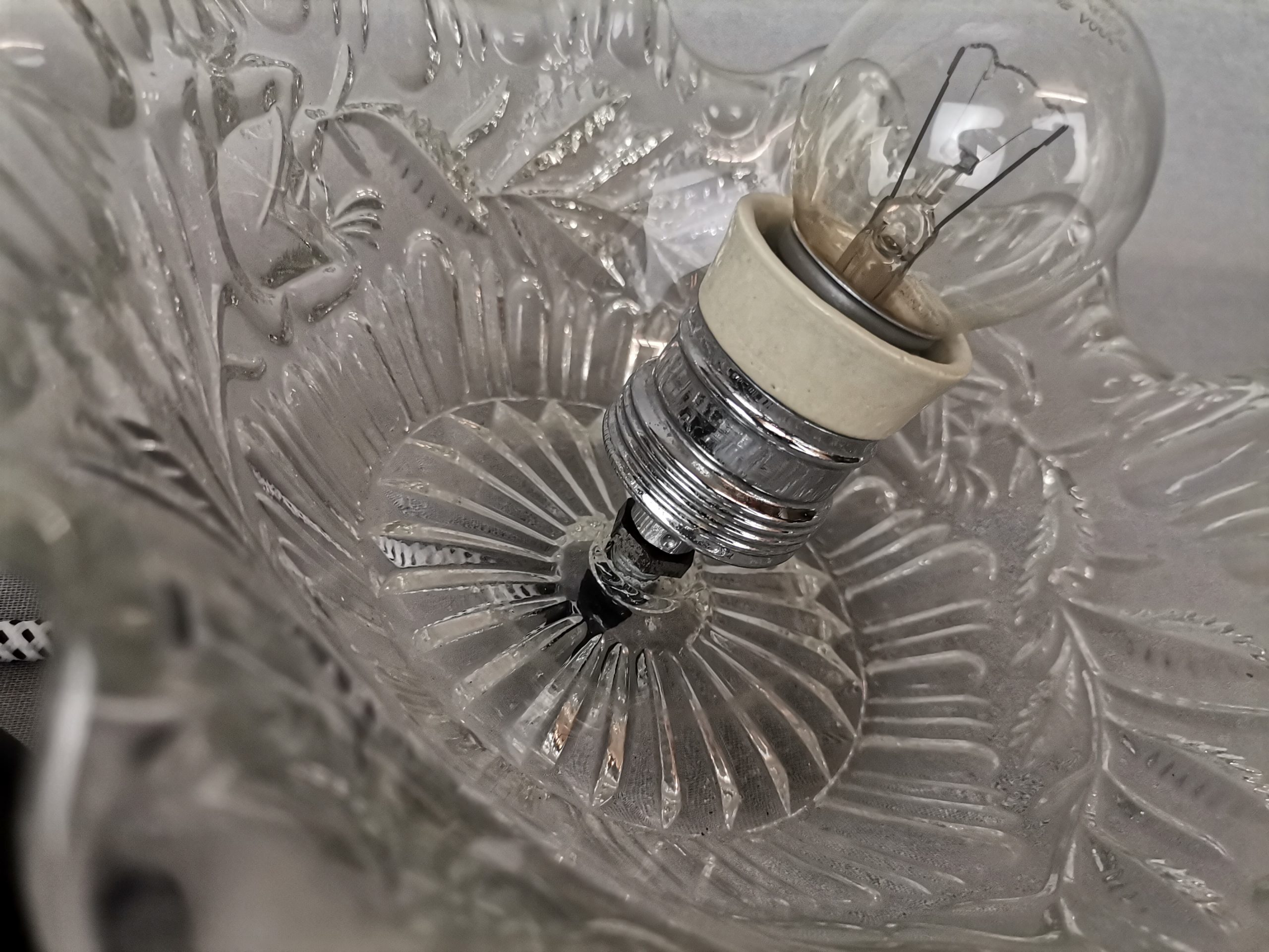 Portuguese Farmhouse mid Century clear floral glass hanging lamp, 1960s